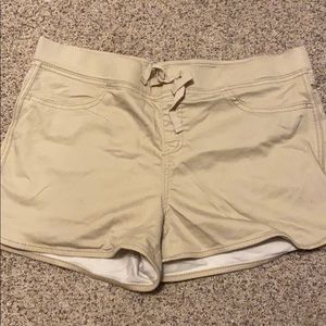 Tan Women’s Jean Shorts XL (15-17)